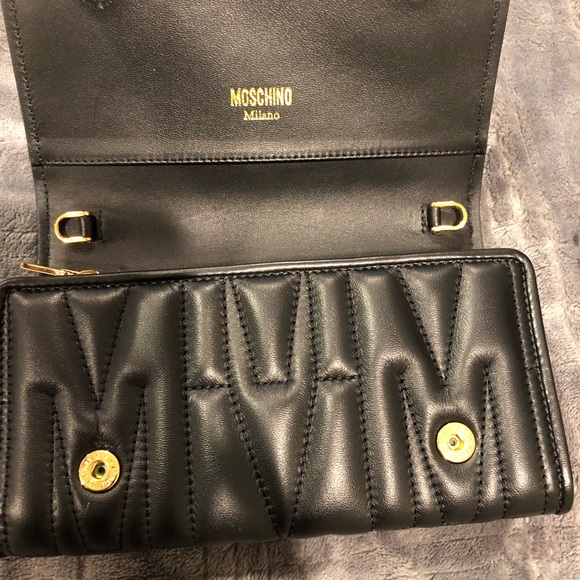 Moschino wallet on chain - Picture 3 of 6